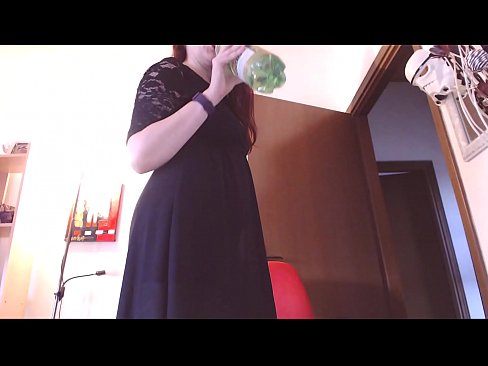 ❤️ Un schiavu sottumessu chì ama i mutandine brutte è luscious hè obligatu à masturbarsi dopu avè vistu stu video! Super sex à noi ❌️❤