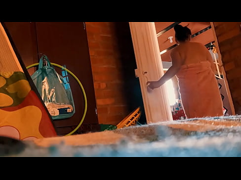 ❤️ U mo ziu mi seguita in a doccia, mi scopa mentre mi pigliu una doccia. Super sex à noi ❌️❤