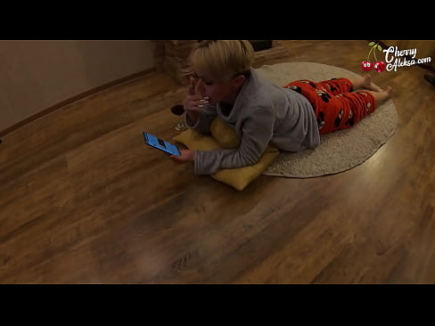 ❤️ Una bionda pazza succhia un cazzo enorme succhia e salta sopra - sessu anale Super sex à noi ❌️❤